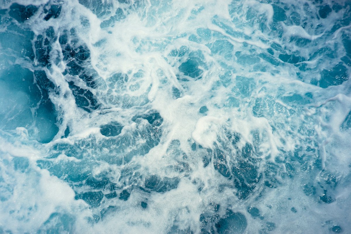 Photo of ocean waves at daytime